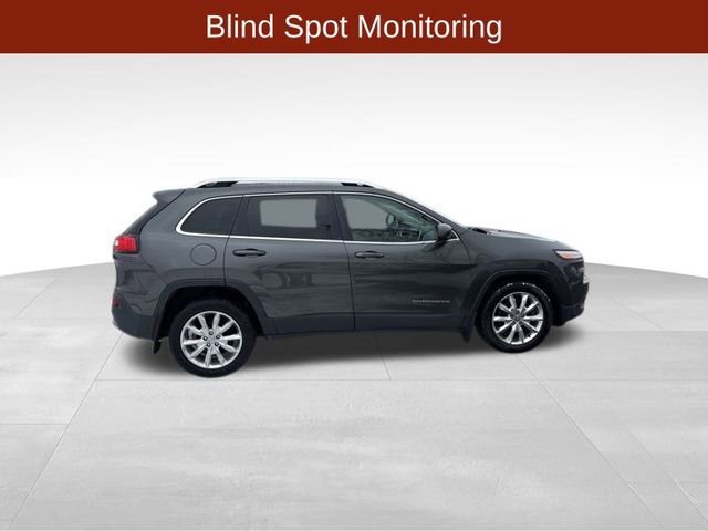 Used 2017 Jeep Cherokee Limited image 8