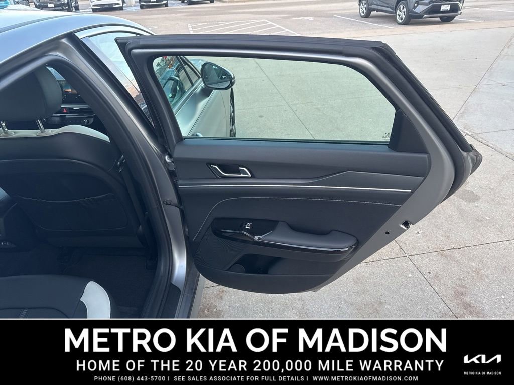 Used 2025 Kia K5 GT-Line image 31