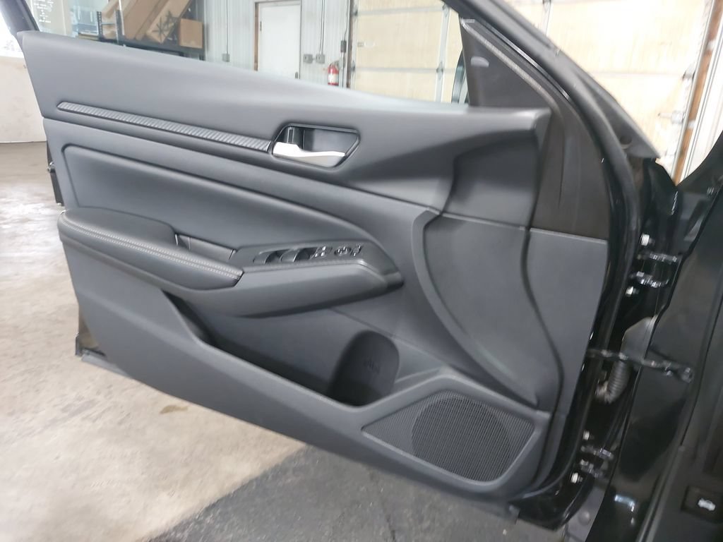 Certified 2025 Nissan Altima 2.5 SV FWD image 27