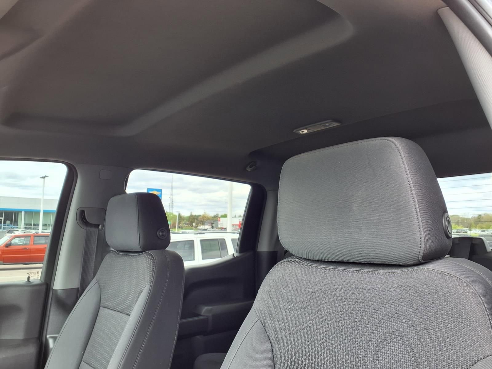 Used 2021 Chevrolet Silverado 1500 Custom Trail Boss w/ LPO, Dark Essentials Package AWD/4WD image 18