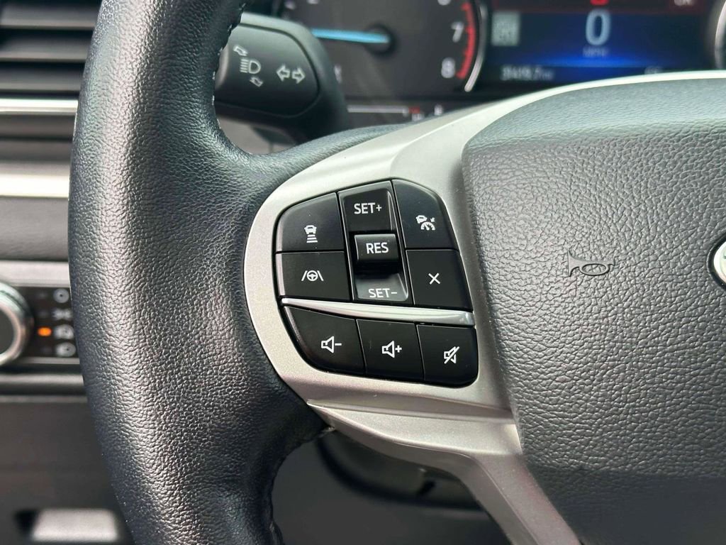 Used 2022 Ford Explorer XLT w/ Equipment Group 202A image 23