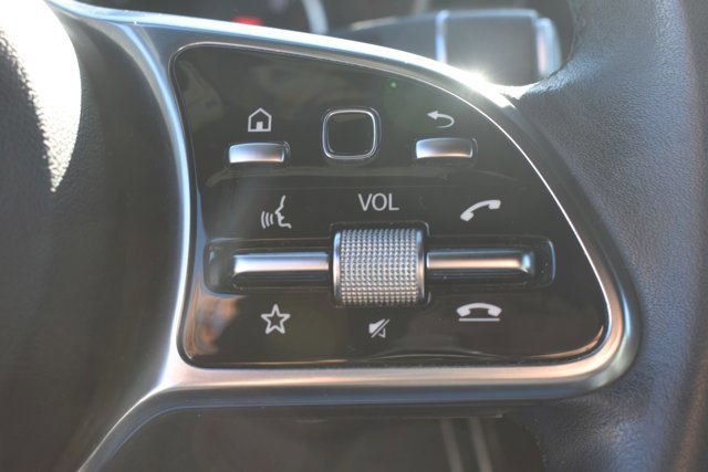 Used 2020 Mercedes-Benz GLC 300 4MATIC image 21