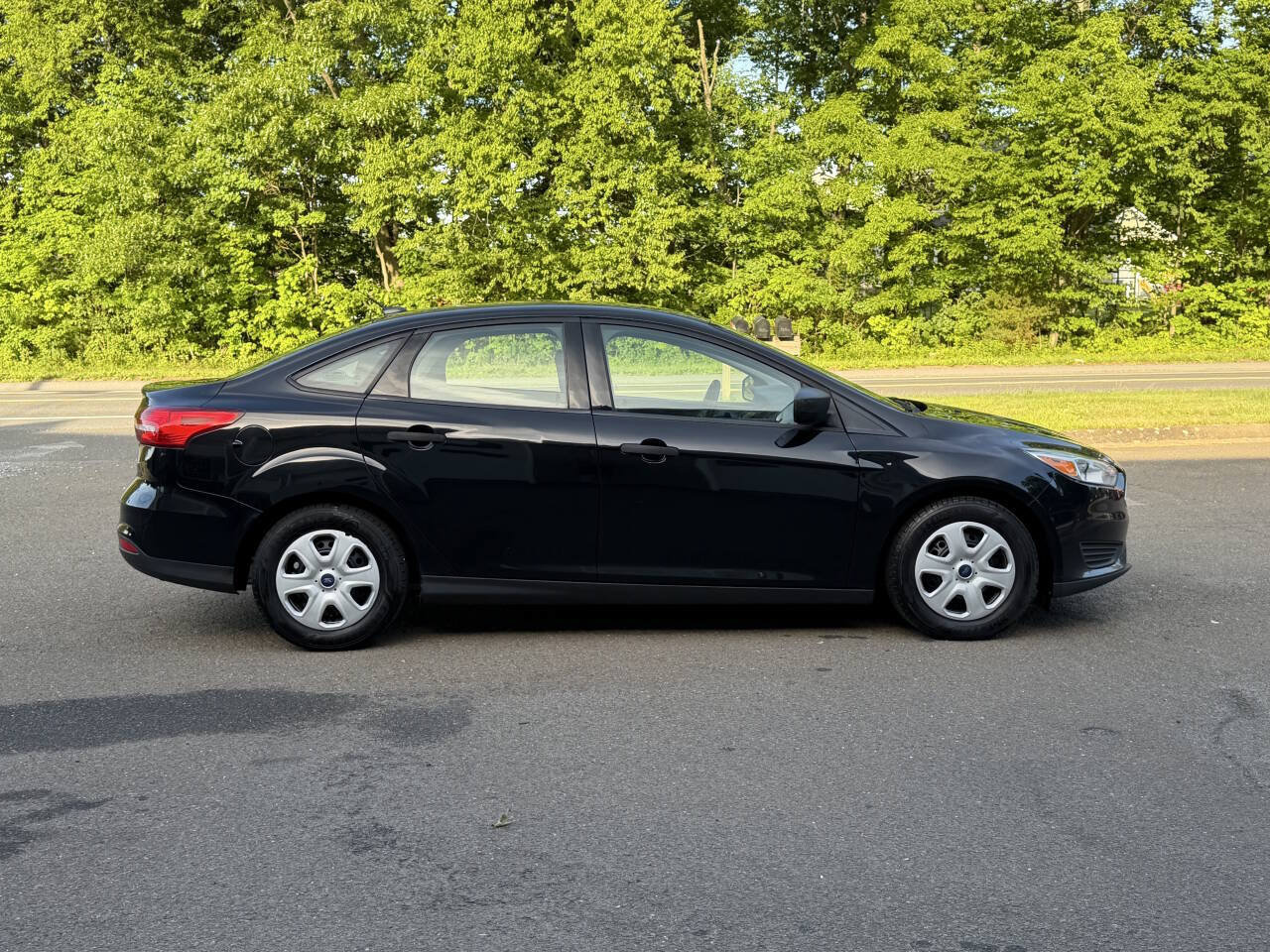 Used 2018 Ford Focus S FWD image 7