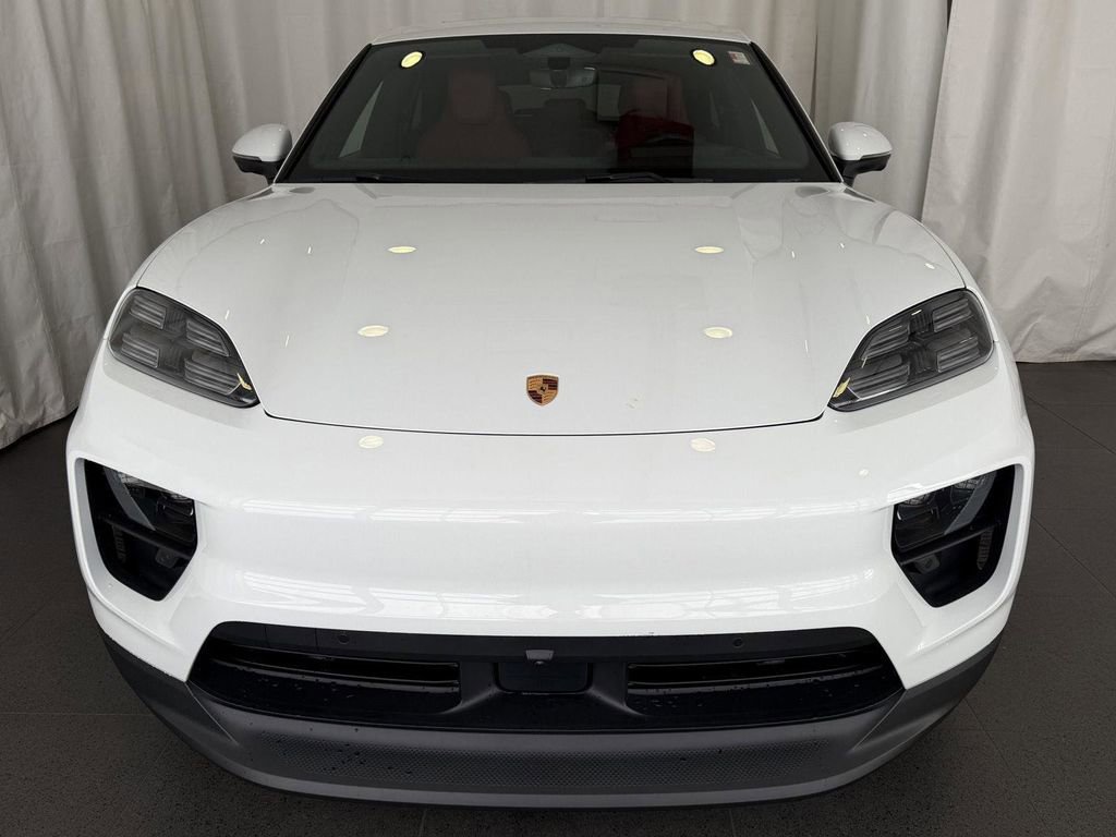 New 2026 Porsche Macan 4S Electric AWD/4WD image 6