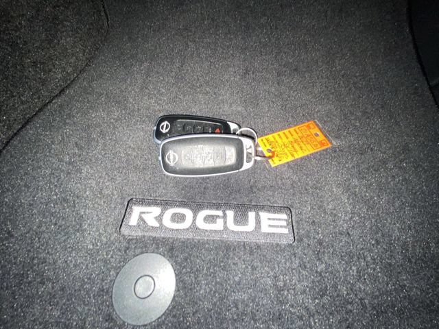 Used 2023 Nissan Rogue SV w/ SV Premium B Package AWD/4WD image 29