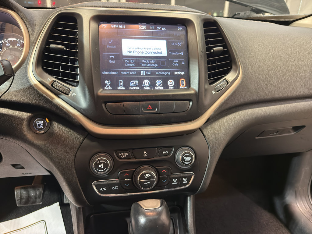 Used 2015 Jeep Cherokee Limited image 19