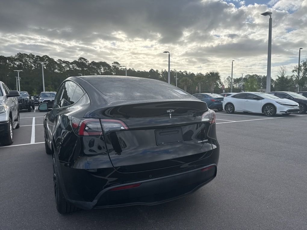 Used 2021 Tesla Model Y Long Range image 3