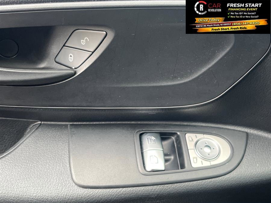Used 2021 Mercedes-Benz Metris image 23