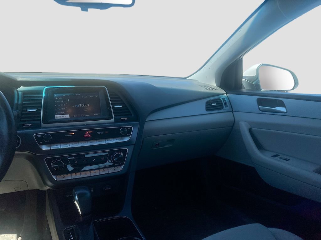 Used 2018 Hyundai Sonata SEL w/ Winter Weather Package image 24
