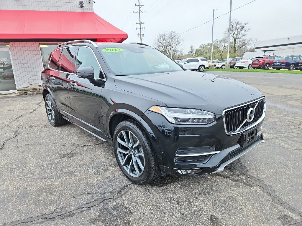 Used 2017 Volvo XC90 T6 Momentum w/ Vision Package AWD/4WD image 6