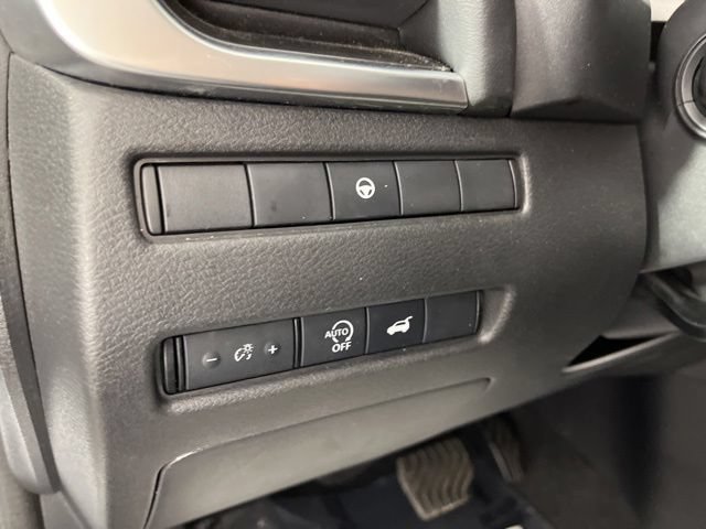 Used 2024 Nissan Rogue SV FWD image 31