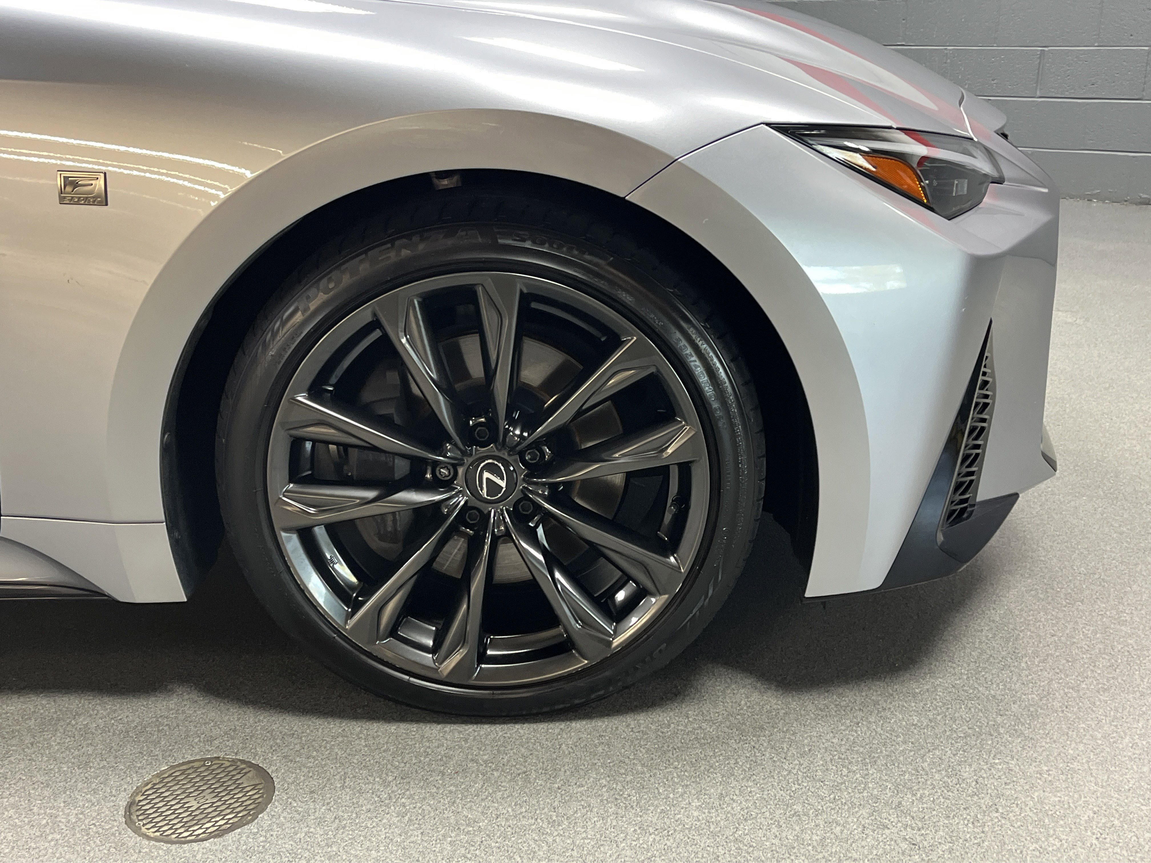 Used 2025 Lexus IS 350 F Sport image 13