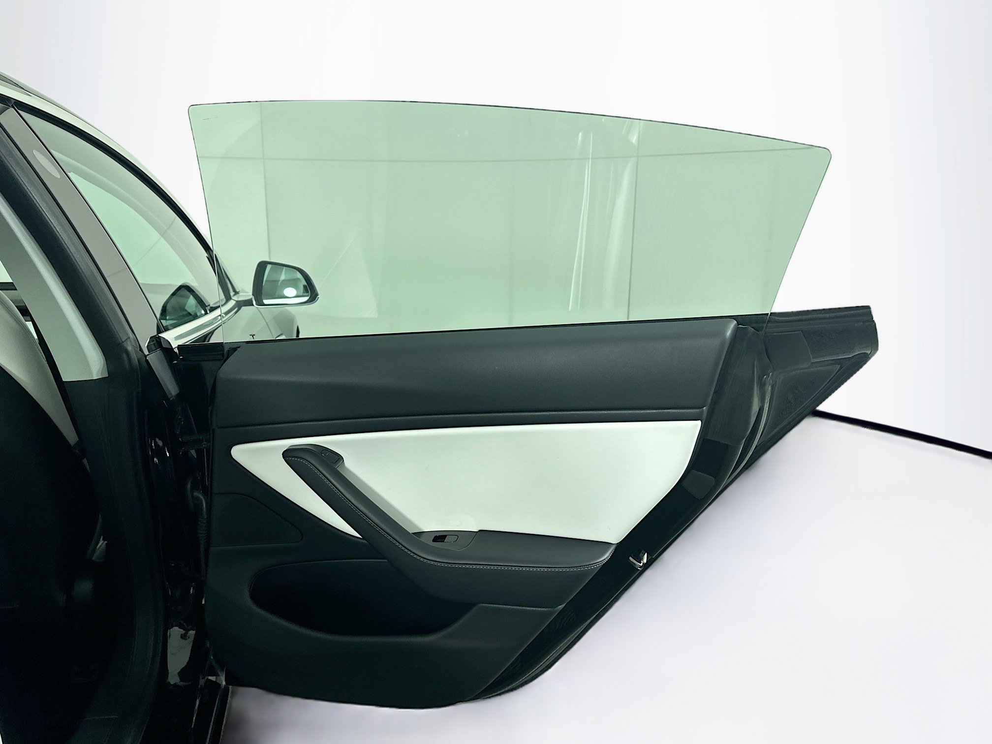 Used 2018 Tesla Model 3 Mid Range image 29