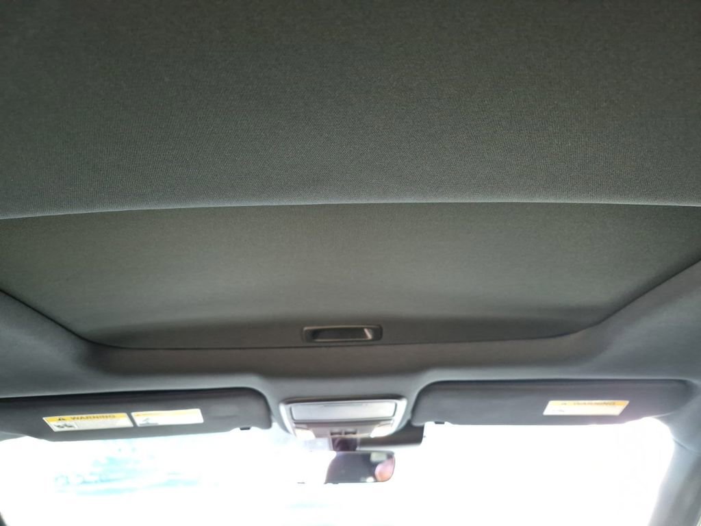 Used 2025 Honda Ridgeline Black Edition image 15