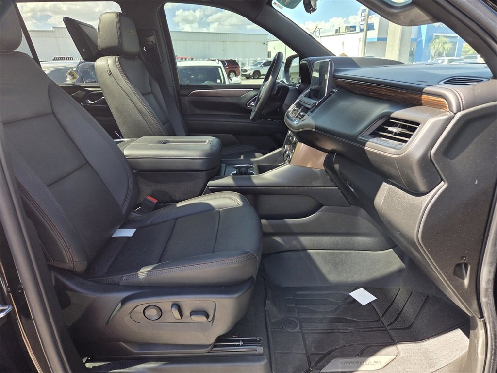 Used 2024 Chevrolet Tahoe High Country image 17