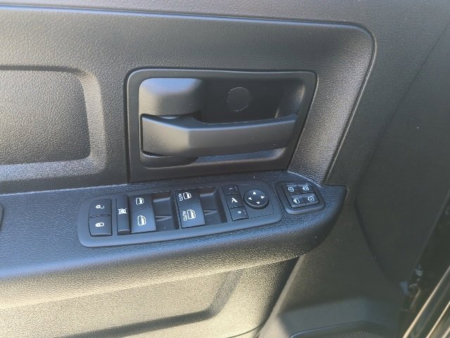 Certified 2024 RAM 3500 Tradesman w/ Chrome Appearance Group image 17