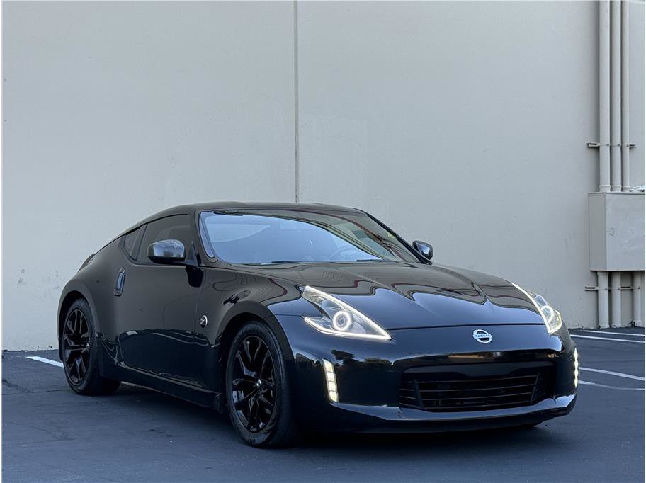Used 2017 Nissan 370Z Coupe