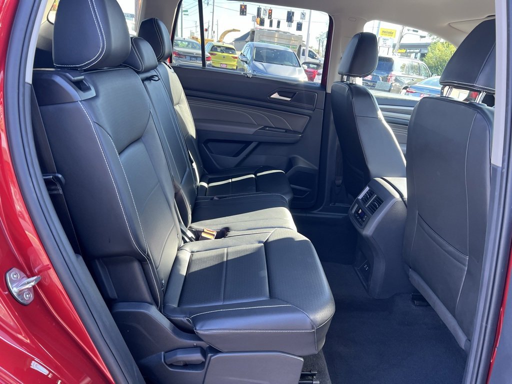 Used 2023 Volkswagen Atlas SE image 29