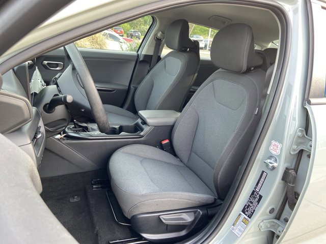 Used 2025 Kia K4 LXS image 18