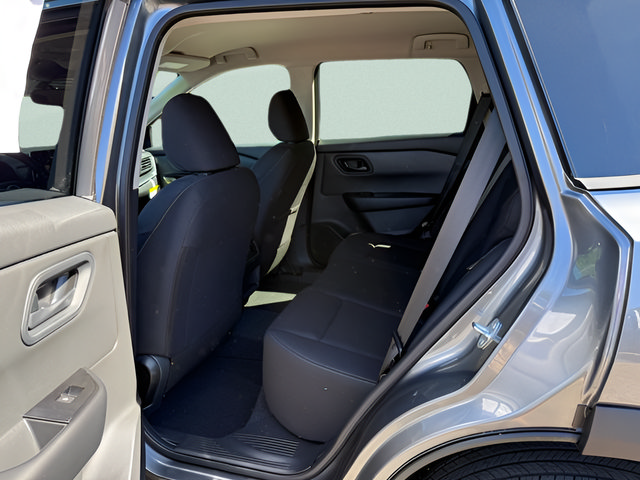Used 2026 Nissan Rogue S AWD/4WD image 5