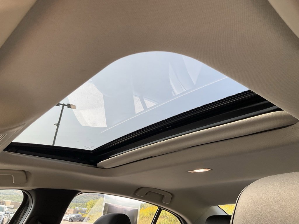 Used 2019 MAZDA MAZDA3 Sedan w/ Premium Package image 3