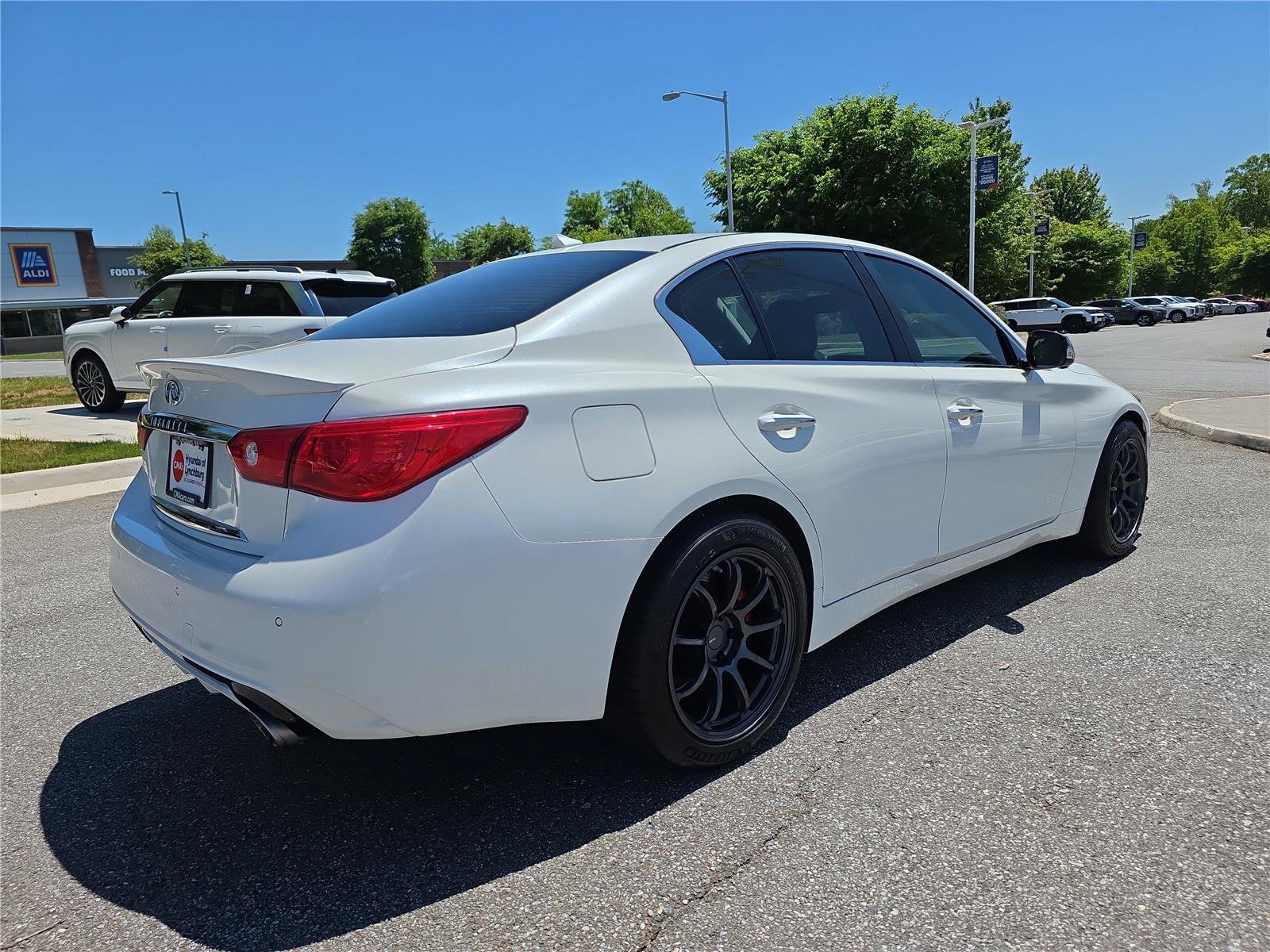 Used 2017 INFINITI Q50 Red Sport 400 AWD/4WD image 3