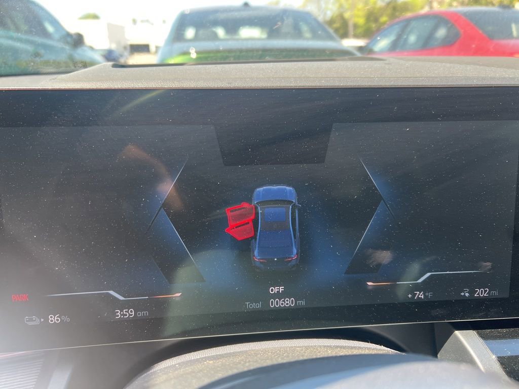 Used 2024 BMW i5 eDrive40i w/ M Sport Package image 15