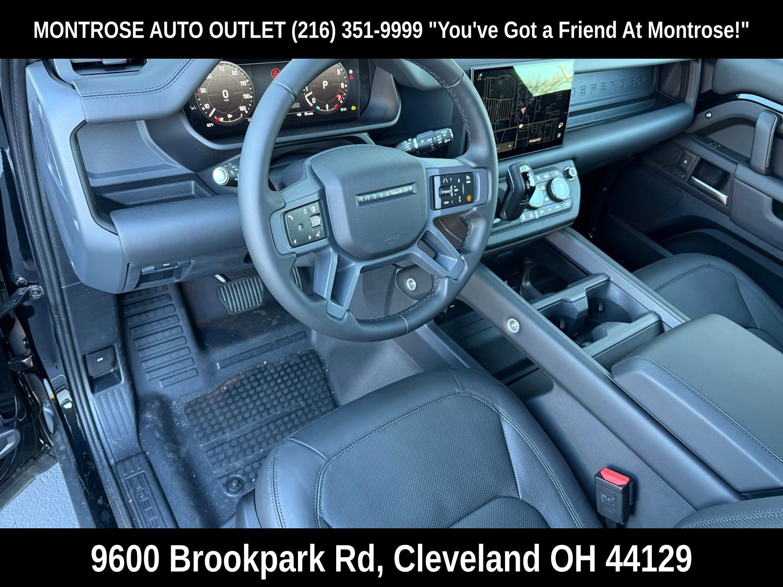 New 2025 Land Rover Defender 110 X-Dynamic SE image 11