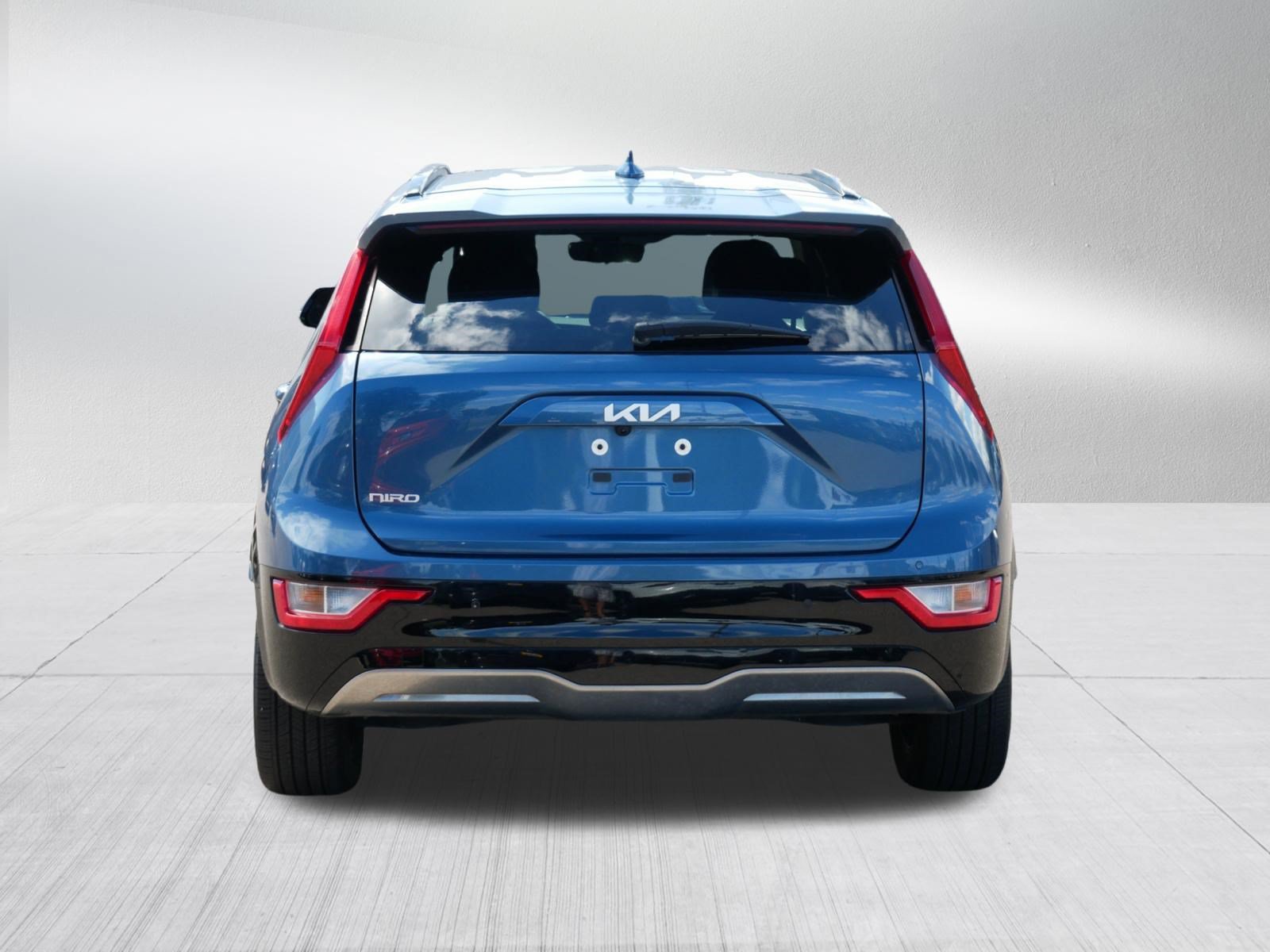 Used 2024 Kia Niro Wind w/ Wind Preserve Package FWD image 6