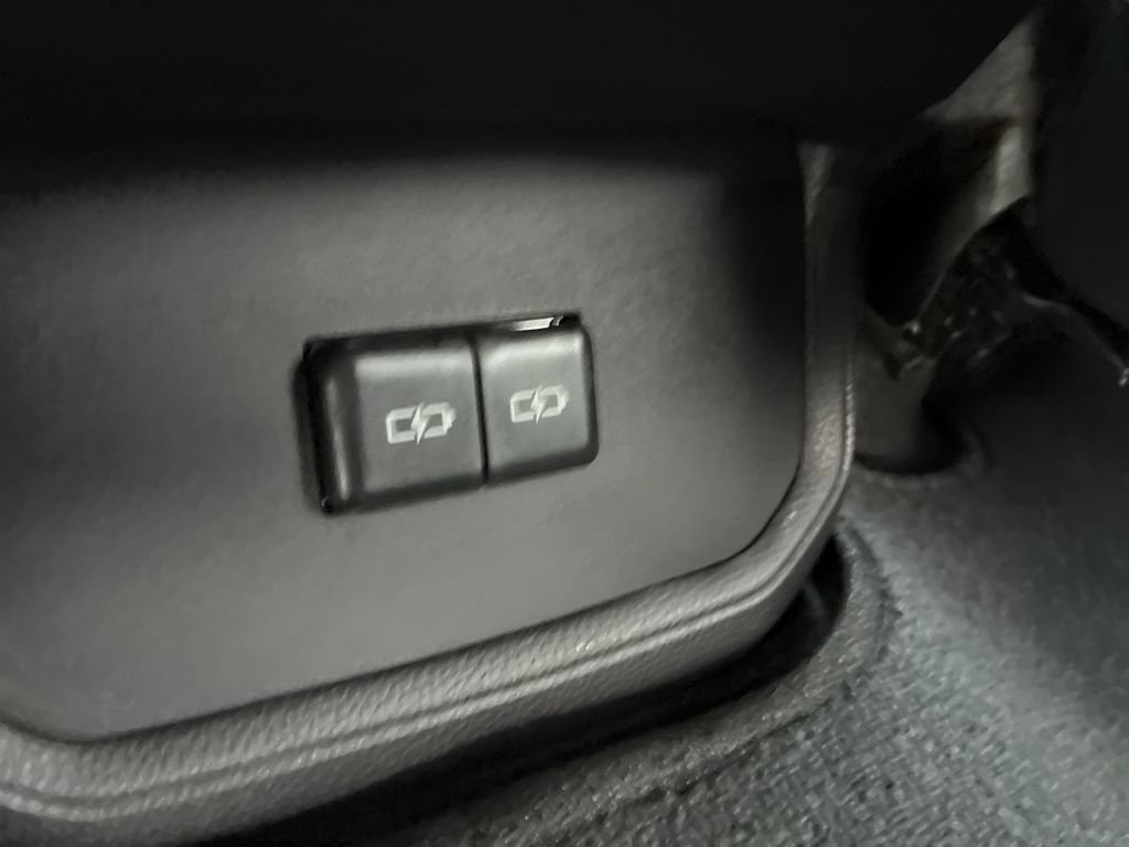 New 2026 Toyota Highlander XSE image 38