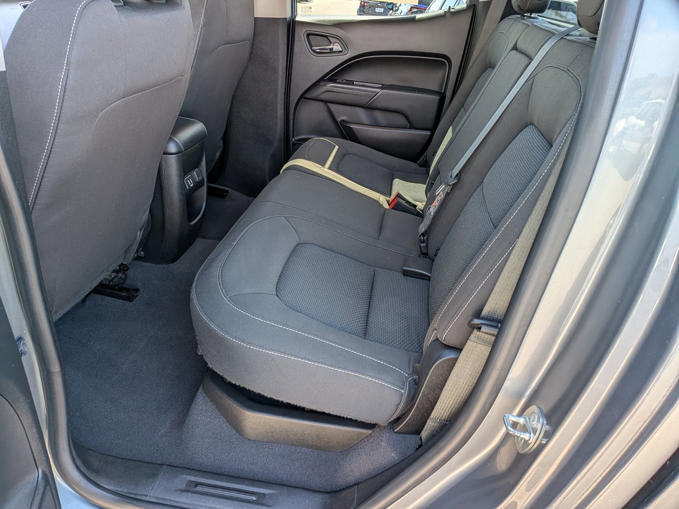 Used 2019 Chevrolet Colorado LT AWD/4WD image 25