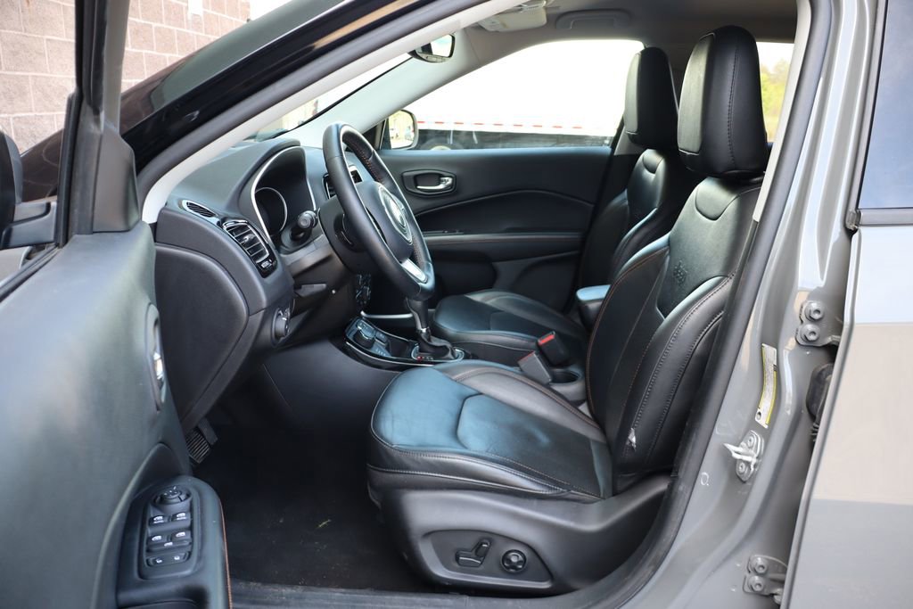 Used 2019 Jeep Compass Limited AWD/4WD image 10