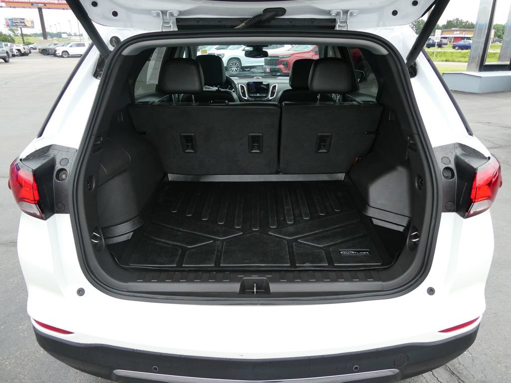 Certified 2024 Chevrolet Equinox Premier AWD/4WD image 17