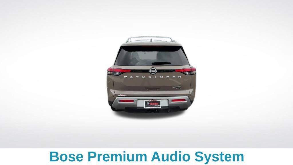 Used 2025 Nissan Pathfinder Platinum image 6