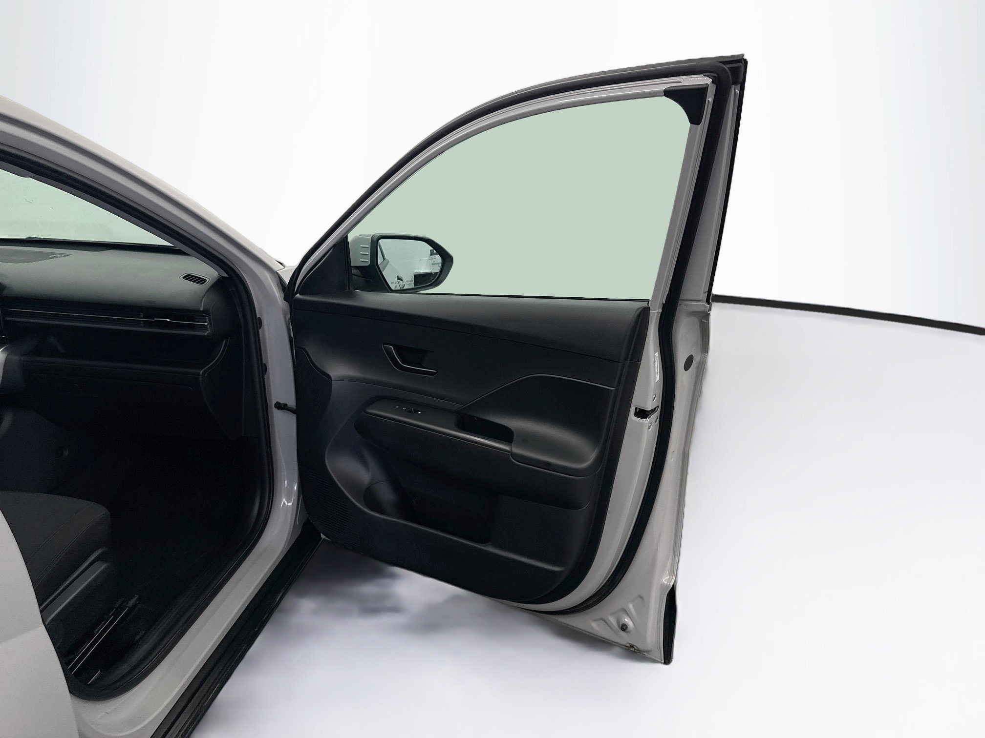 Used 2025 Hyundai Kona SEL FWD image 31