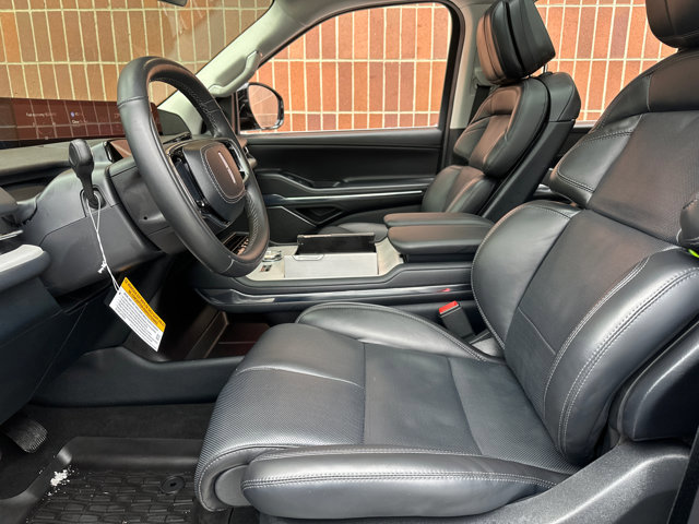 Used 2025 Lincoln Navigator L Reserve image 27