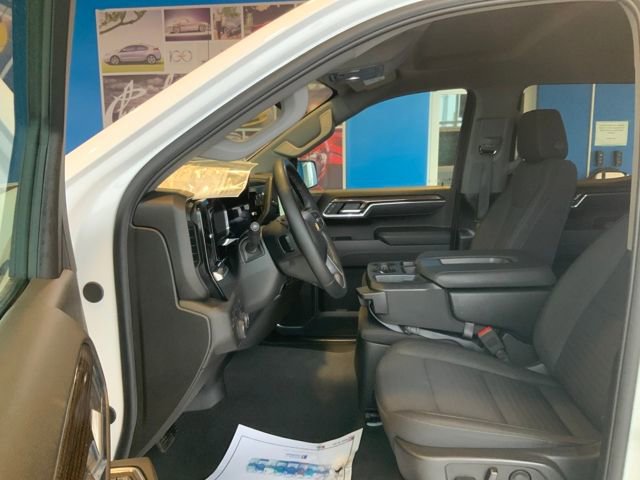 Used 2025 Chevrolet Silverado 1500 LT AWD/4WD image 14