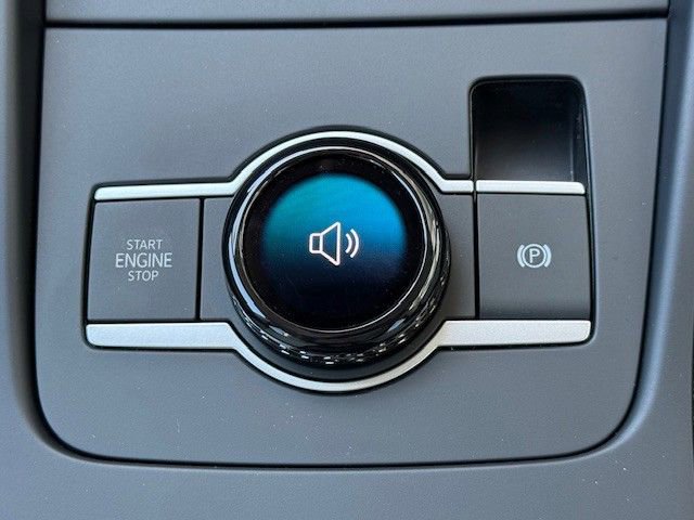 New 2025 Volkswagen Tiguan SE image 24