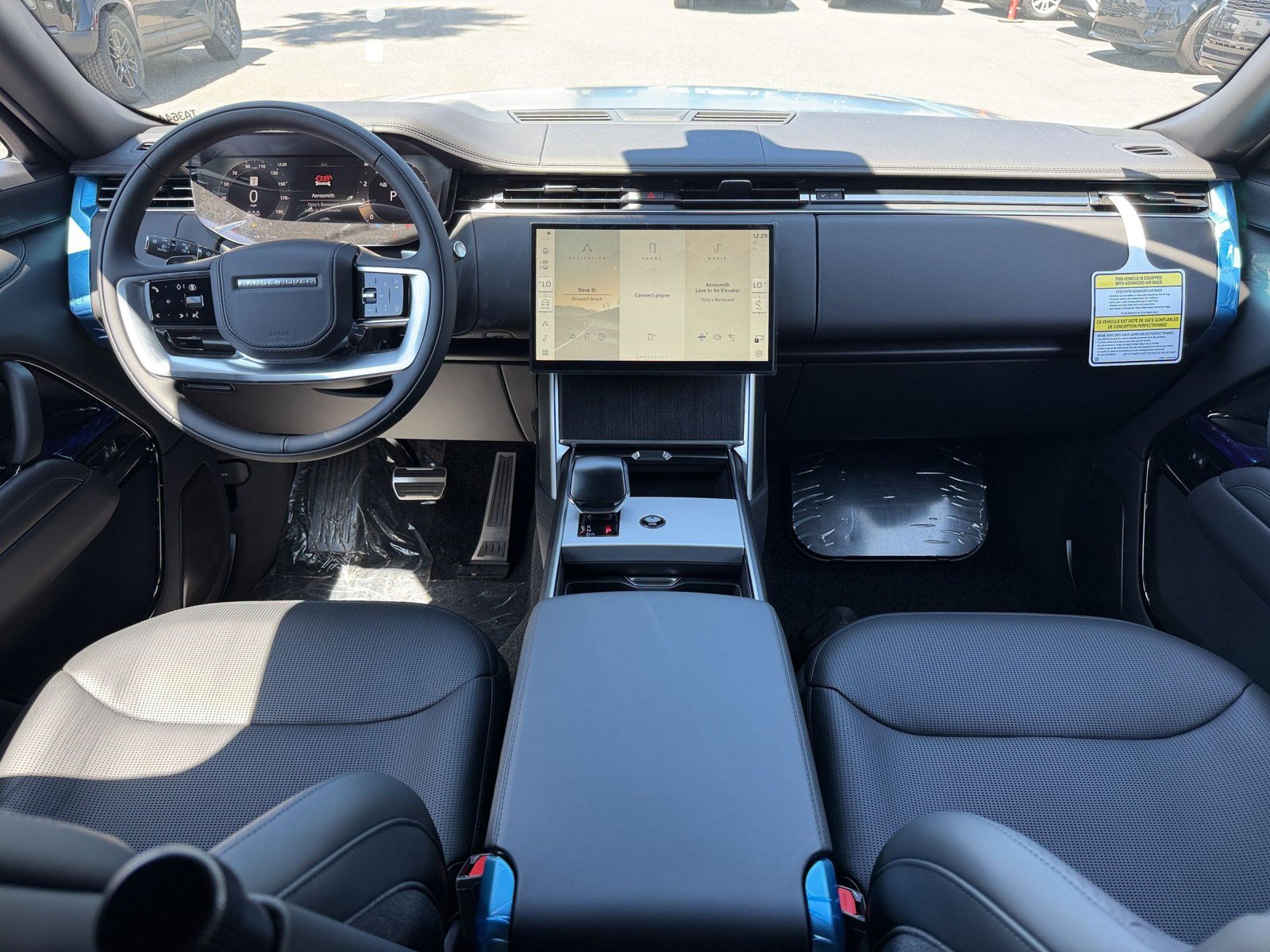 New 2026 Land Rover Range Rover SV AWD/4WD image 16