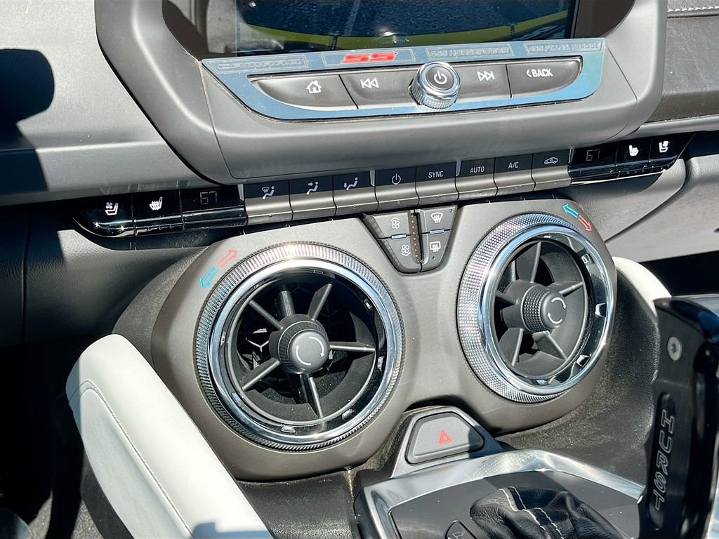 Used 2016 Chevrolet Camaro SS image 16