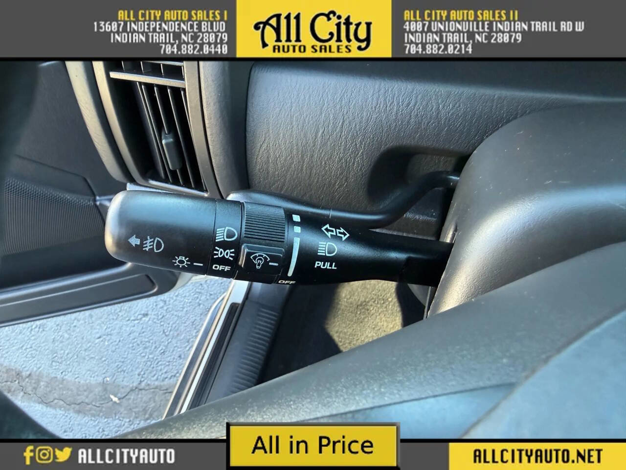 Used 2004 Jeep Grand Cherokee Laredo w/ Convenience Group image 22