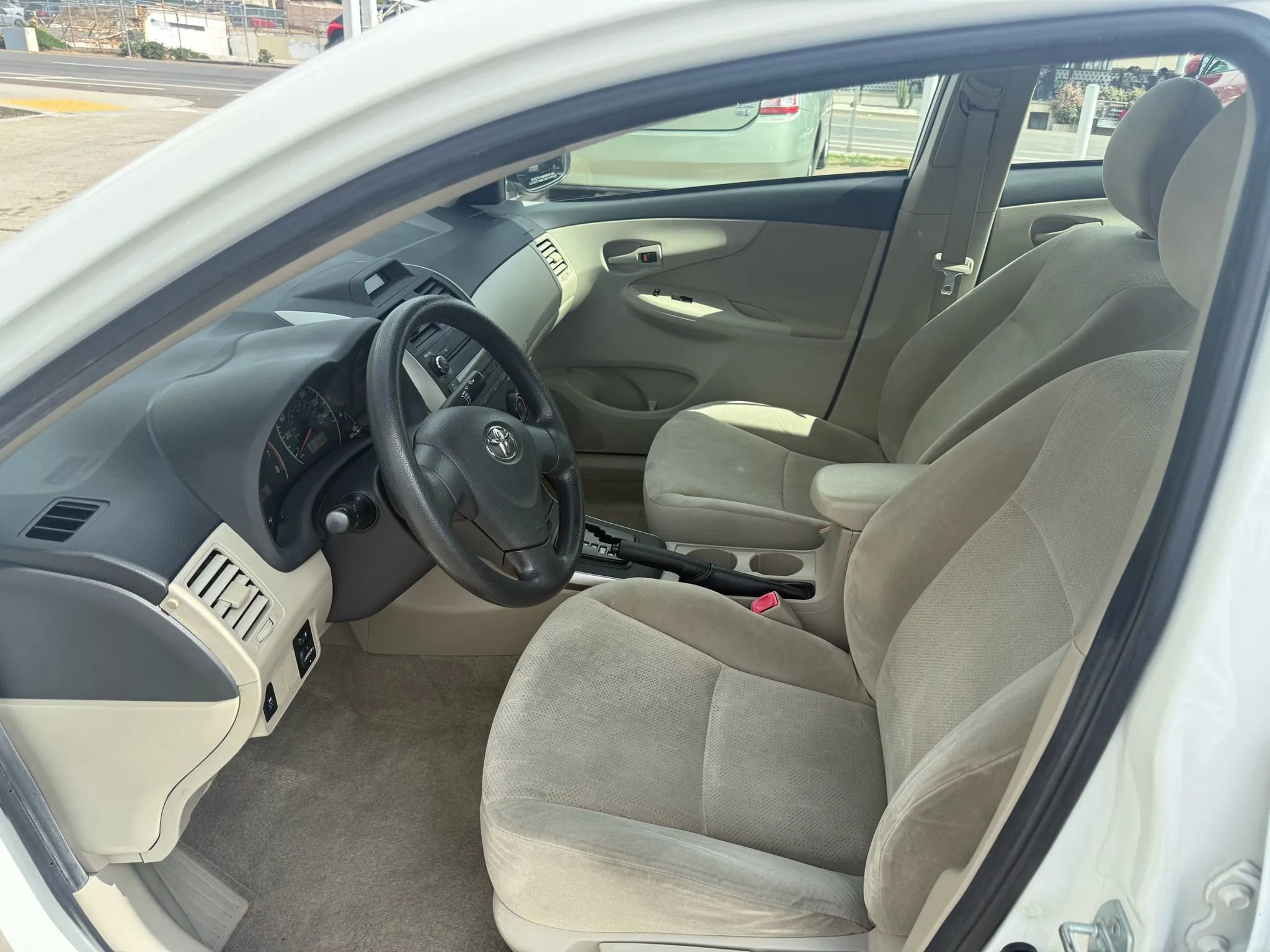 Used 2013 Toyota Corolla L image 14