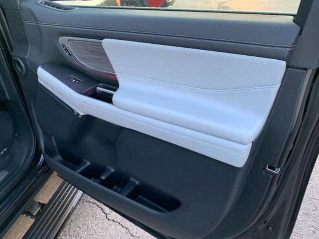 Used 2025 Ford Expedition Platinum w/ Platinum Ultimate Package image 13