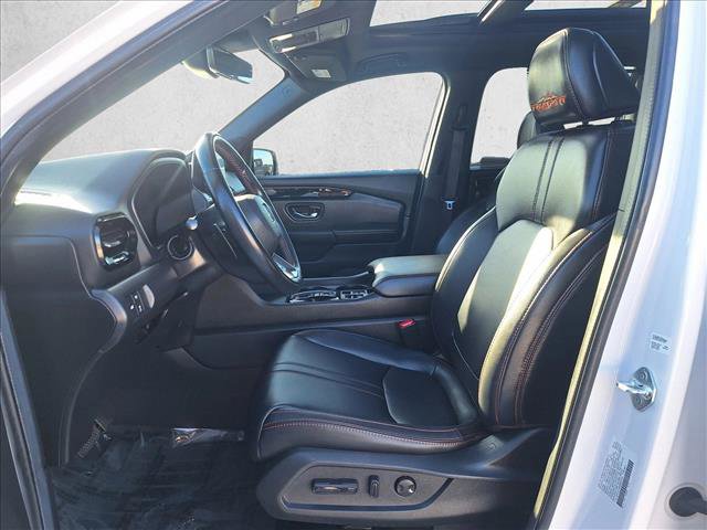Used 2024 Honda Pilot TrailSport image 10