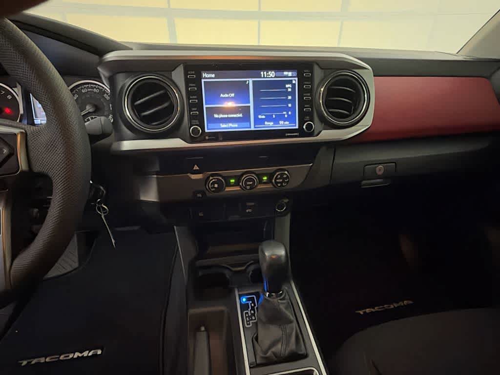 Used 2022 Toyota Tacoma SR5 w/ SR5 Appearance Package (SM) RWD image 18