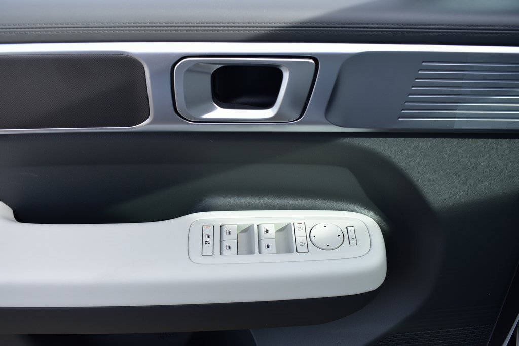 New 2026 Hyundai Santa Fe SE image 14