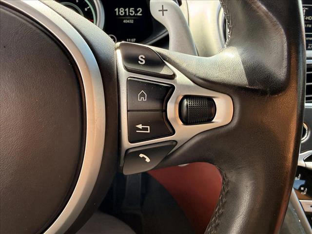 Used 2018 Aston Martin DB11 V12 RWD image 16