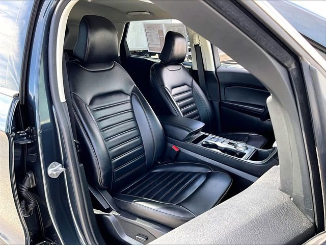 Used 2024 Ford Edge SEL w/ Convenience Package AWD/4WD image 11