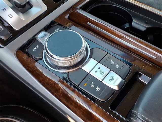 Used 2017 Genesis G90 5.0 Ultimate image 13