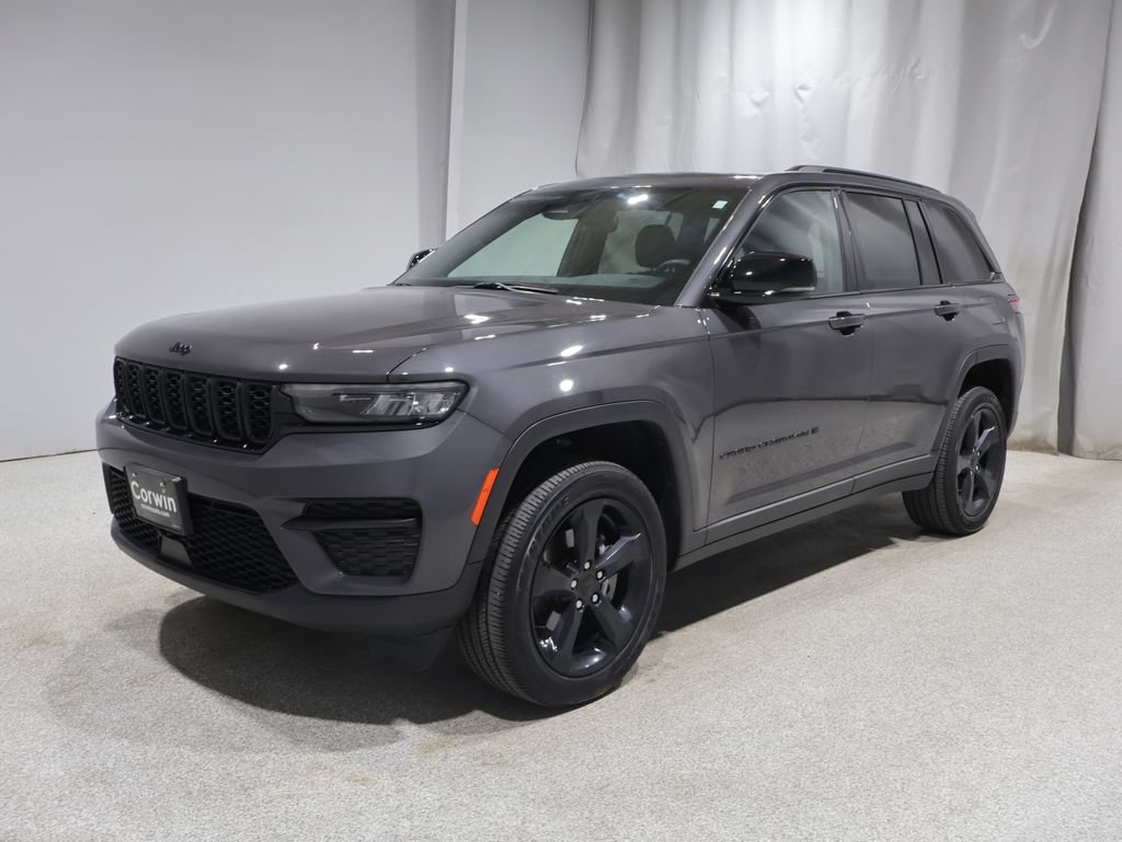 Certified 2023 Jeep Grand Cherokee Altitude AWD/4WD image 6